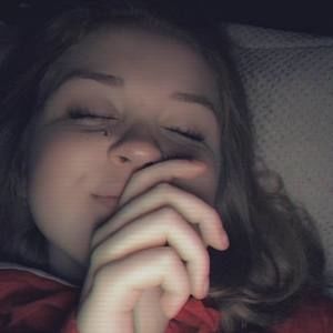 Meet your Posher, Chloe